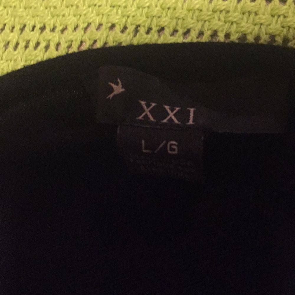 Funky sweater - Picture 2 of 2